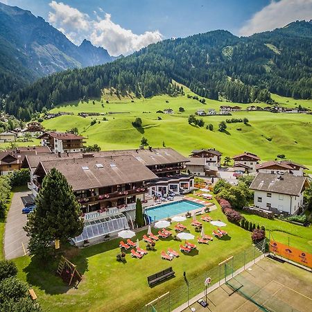 Happy Stubai Hotel Neustift im Stubaital Exterior photo