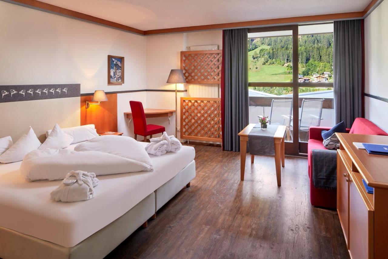 Happy Stubai Hotel Neustift im Stubaital Exterior photo