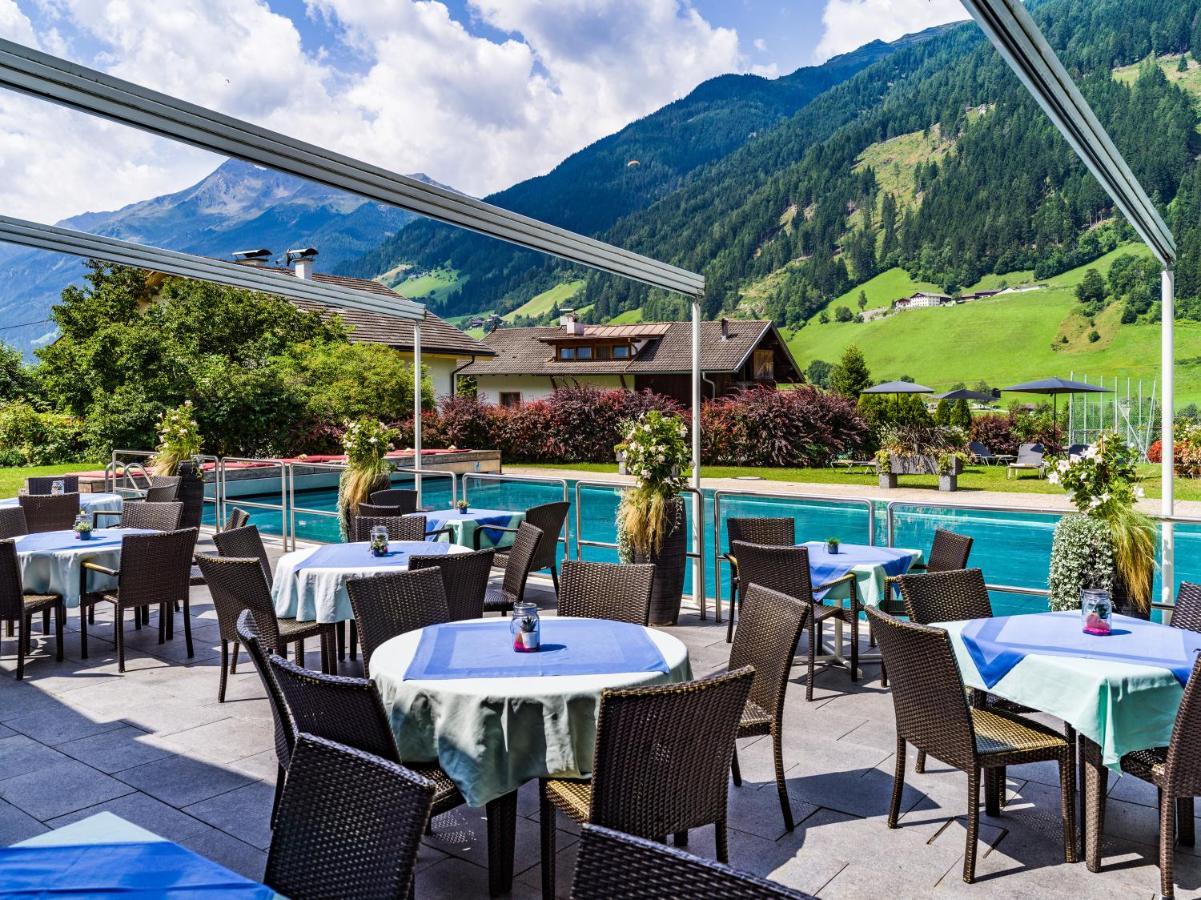 Happy Stubai Hotel Neustift im Stubaital Exterior photo