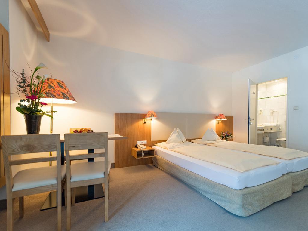 Happy Stubai Hotel Neustift im Stubaital Exterior photo