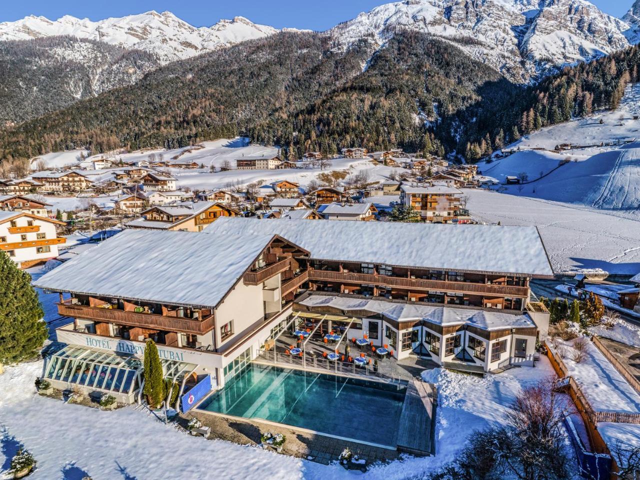 Happy Stubai Hotel Neustift im Stubaital Exterior photo